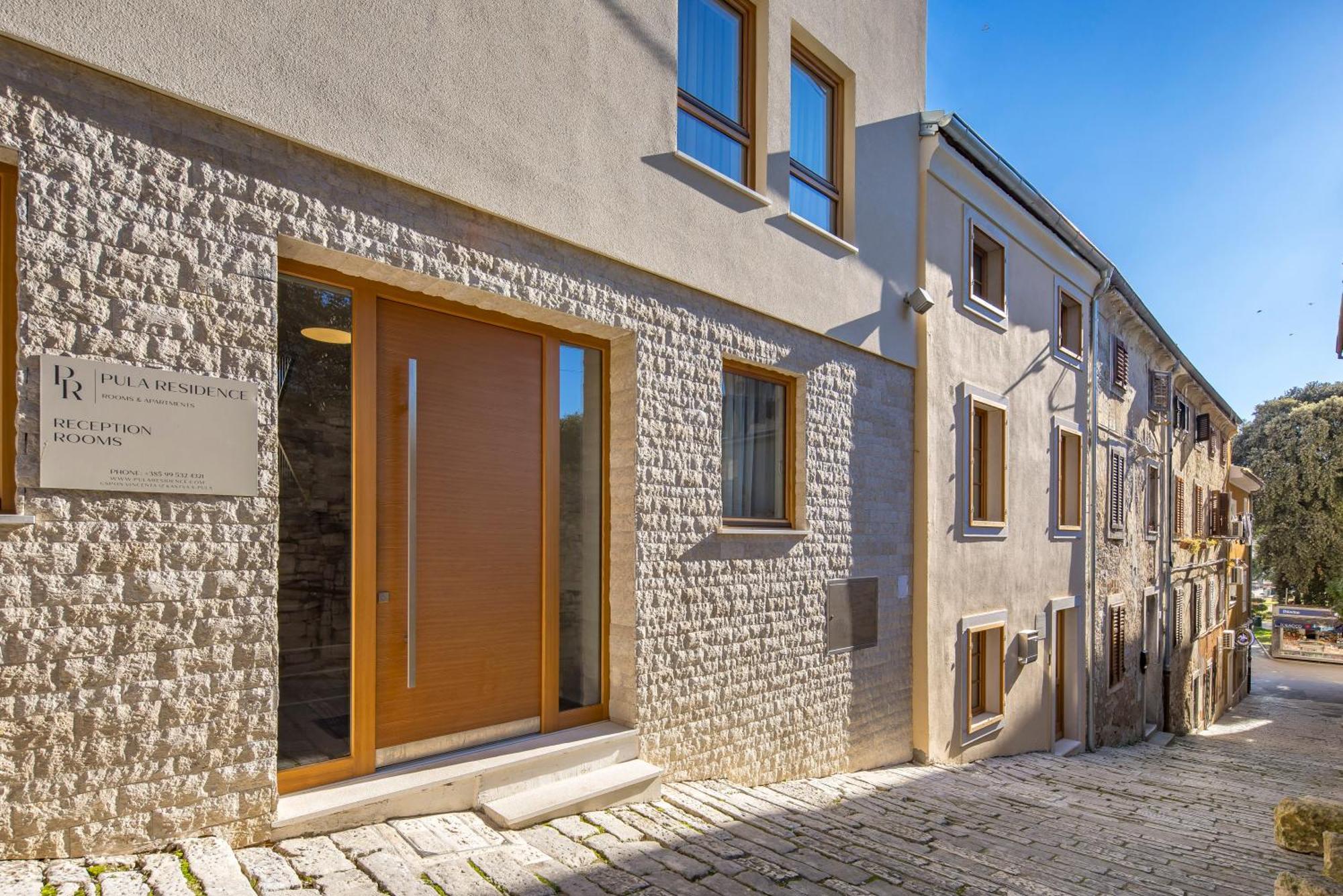 Pula Residence Rooms And Apartments Old City Center Exterior foto